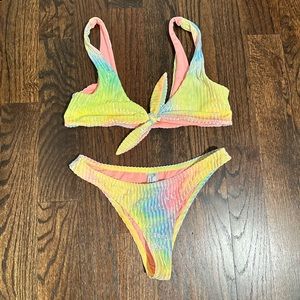 Dippin' Daisy's Bikini in Cotton Candy Velvet. Size Medium